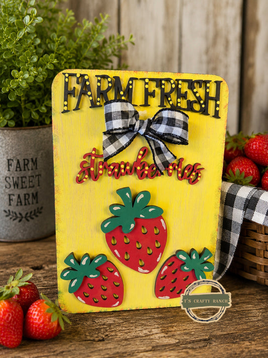 🍓Farm Fresh Strawberries Hanger/Shelf Sitter🍓