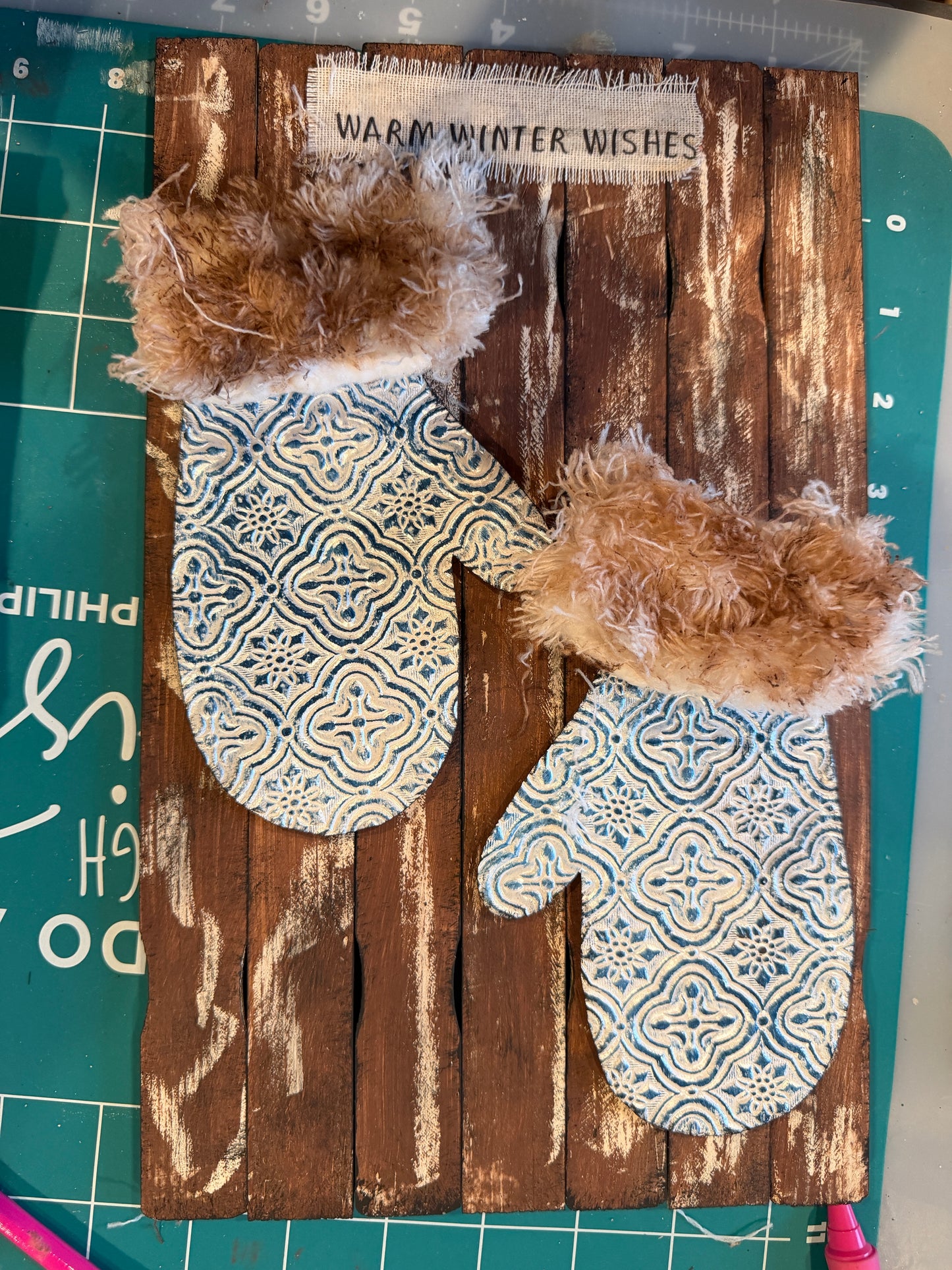 Winter Mitten Hanger
