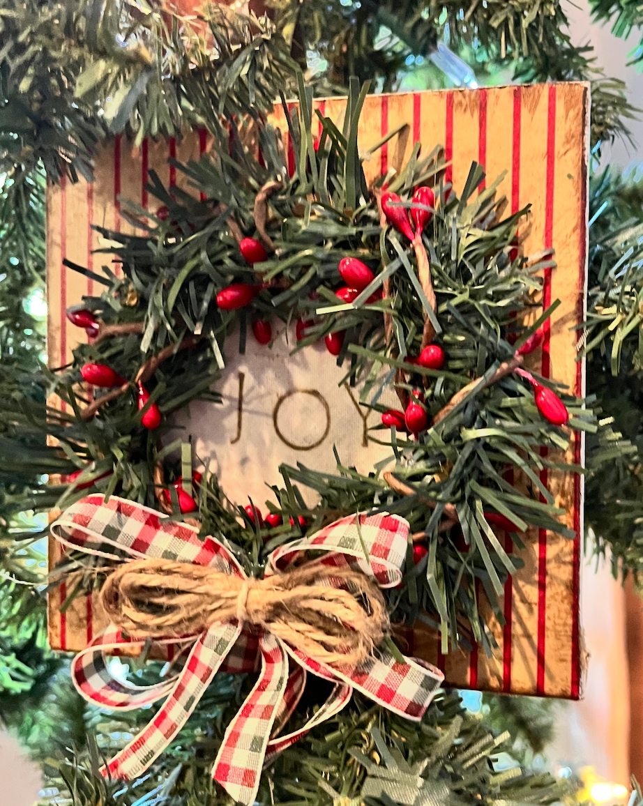 Joy Wreath Shelf Sitter / Ornament DIY Kit