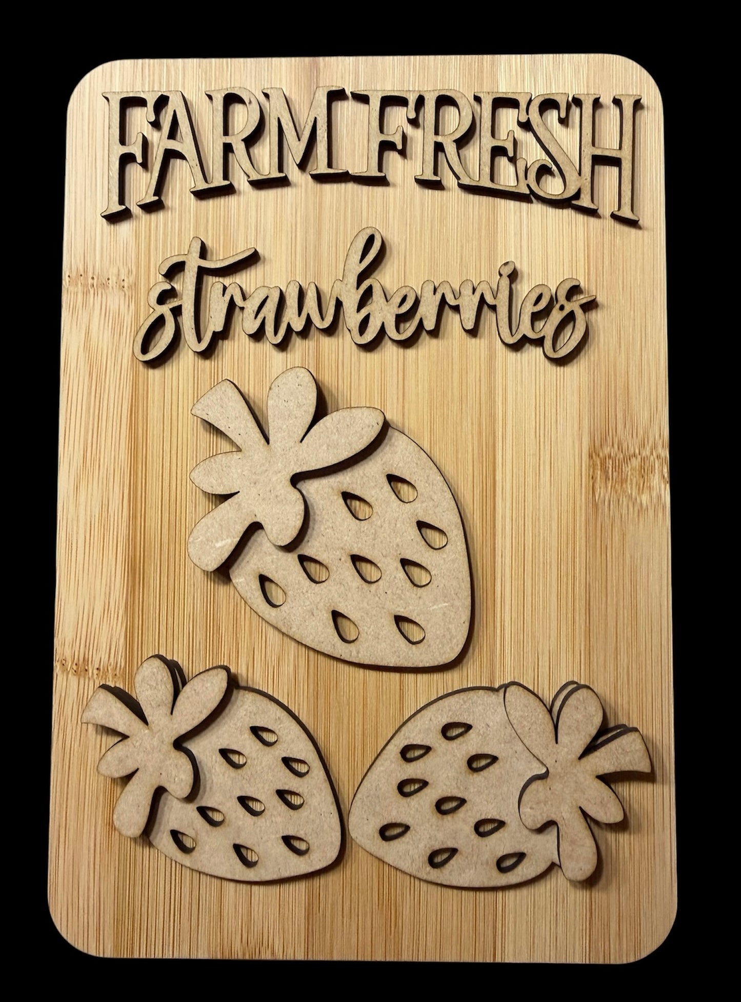 🍓Farm Fresh Strawberries Hanger/Shelf Sitter🍓