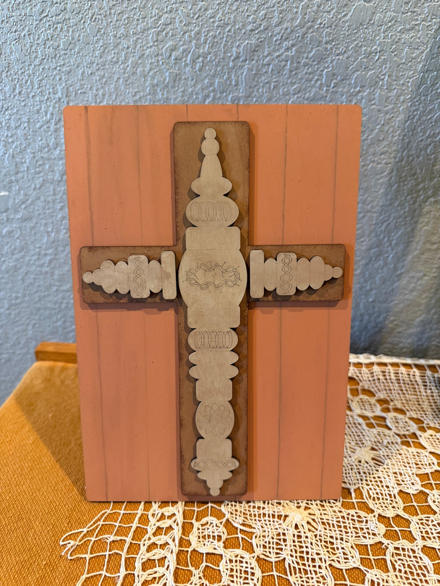 Layered Spindle Cross