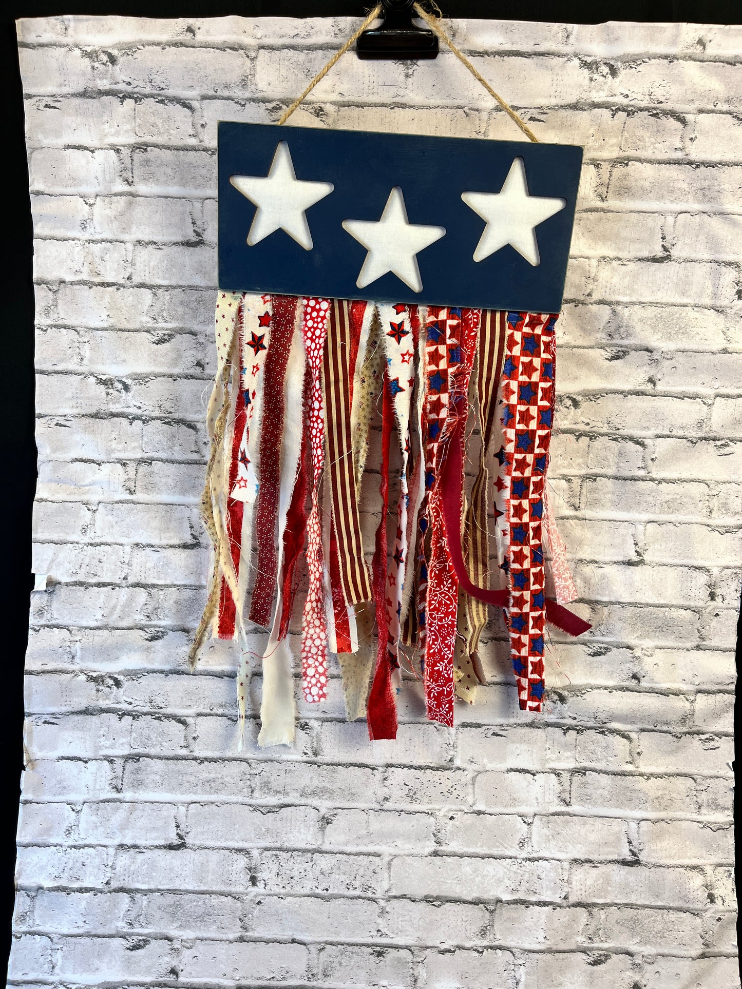 Patriotic Fabric Star Wall Hanging – DIY Kit