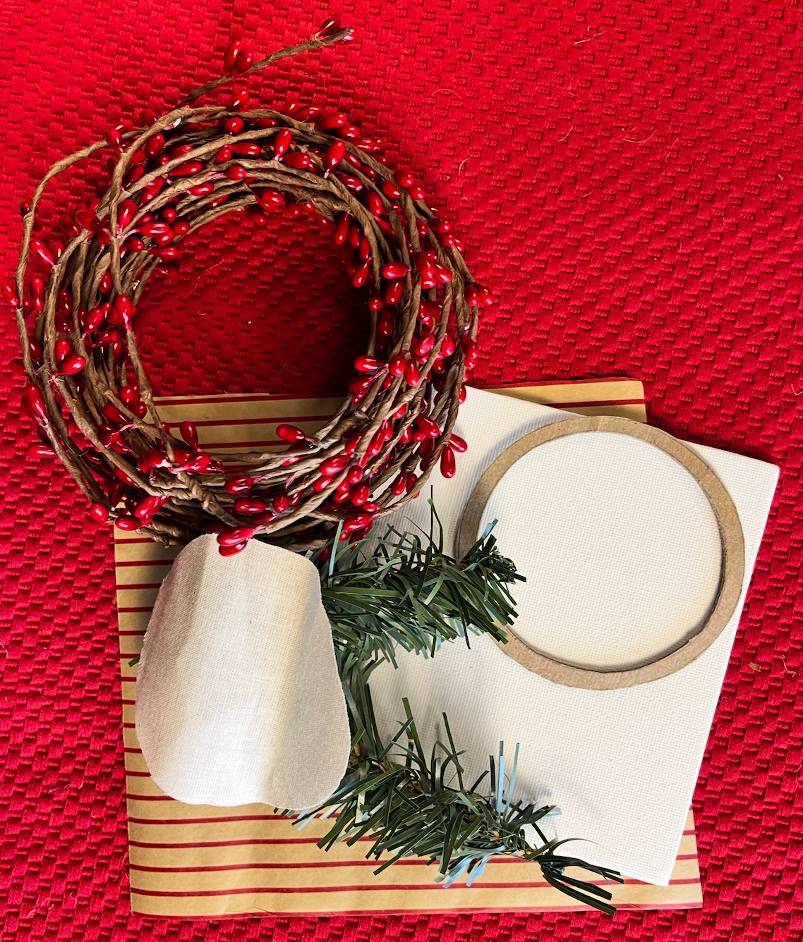 Joy Wreath Shelf Sitter / Ornament DIY Kit